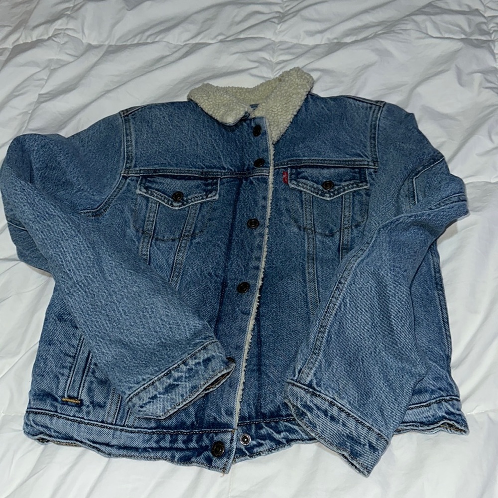 Levi’s fleece lined denim jacket